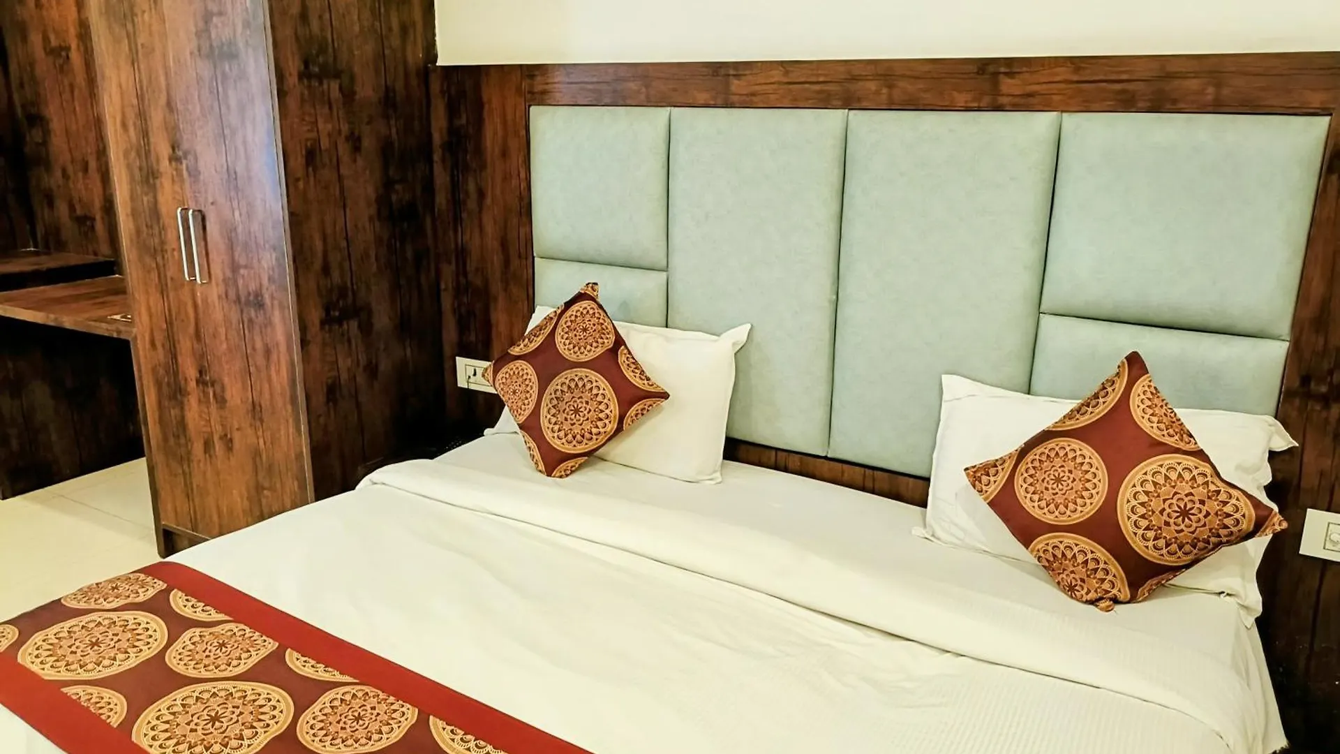 ****  Hotel Tej International A Family Hotel Near Igi Airport Delhi New Delhi India